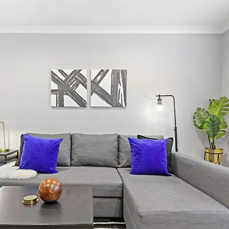 Sophisticated Studio Apartment With Modern Kitchen - Oakdale Od2 Rep